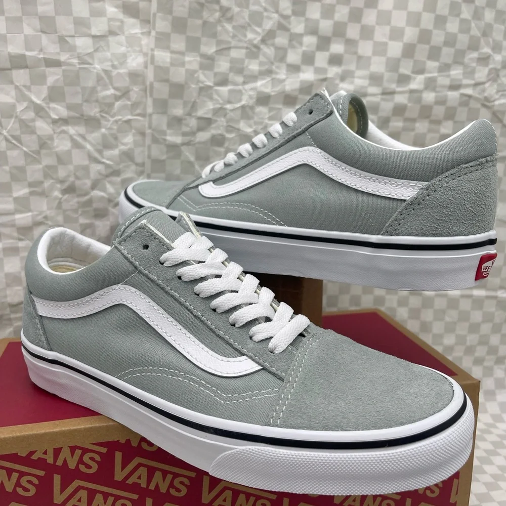 Vans WMNS Old Skool
Color Theory Pure Grey
VN000CR5EPO Sneakers - Picture 12 of 16